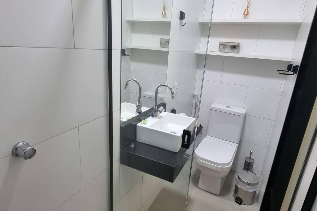 Apartamento Novo, Garagem E Vista Mar Copacabana Rio de Janeiro