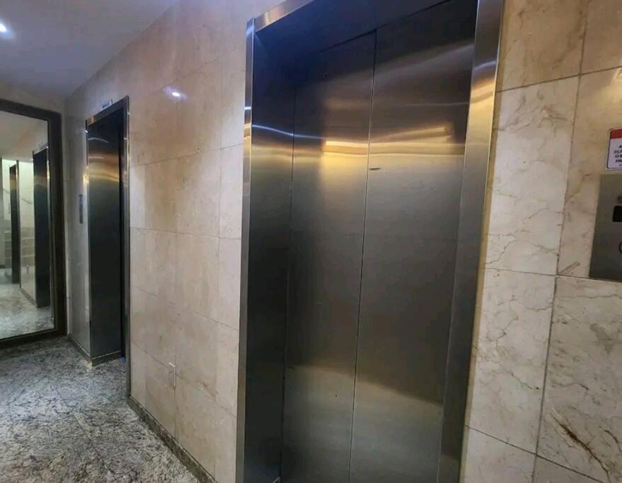 Apartamento Novo, Garagem E Vista Mar Copacabana
